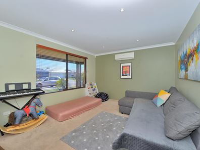 36 Boardman Road, Canning Vale WA 6155