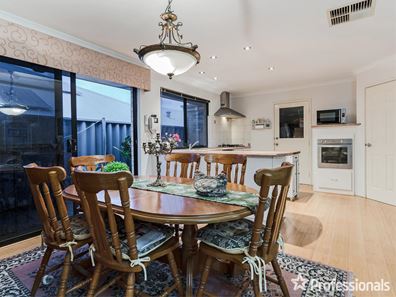 12 Corymbia Green, Baldivis WA 6171
