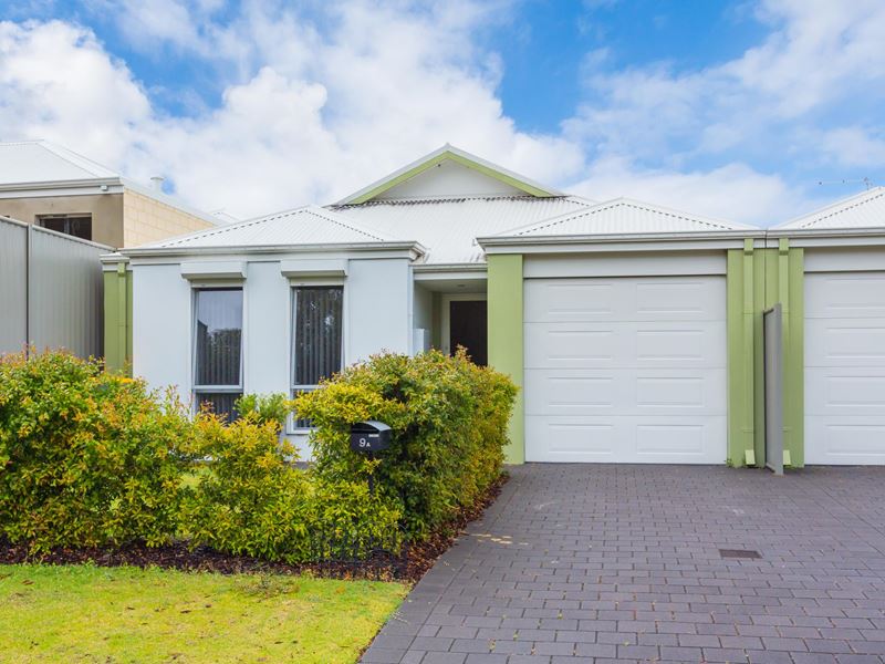 9A Darling  Chase, Wandi