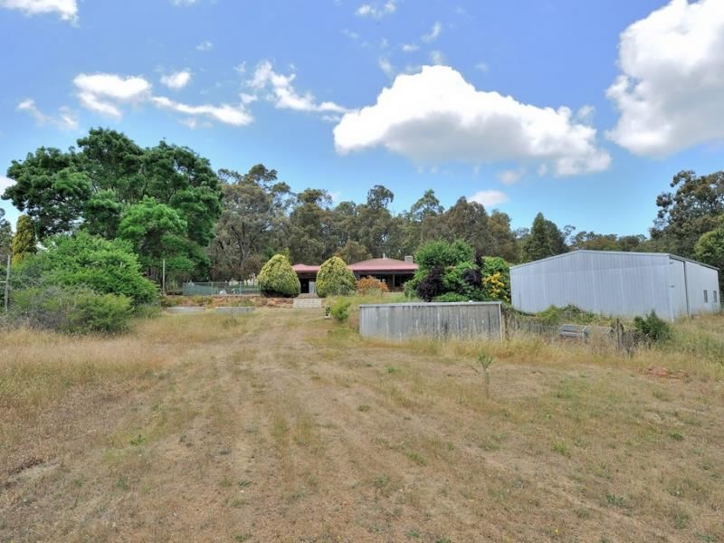 33 Waterford Drive, Gidgegannup