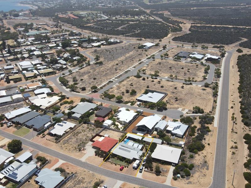19 Gliddon Ave, Kalbarri