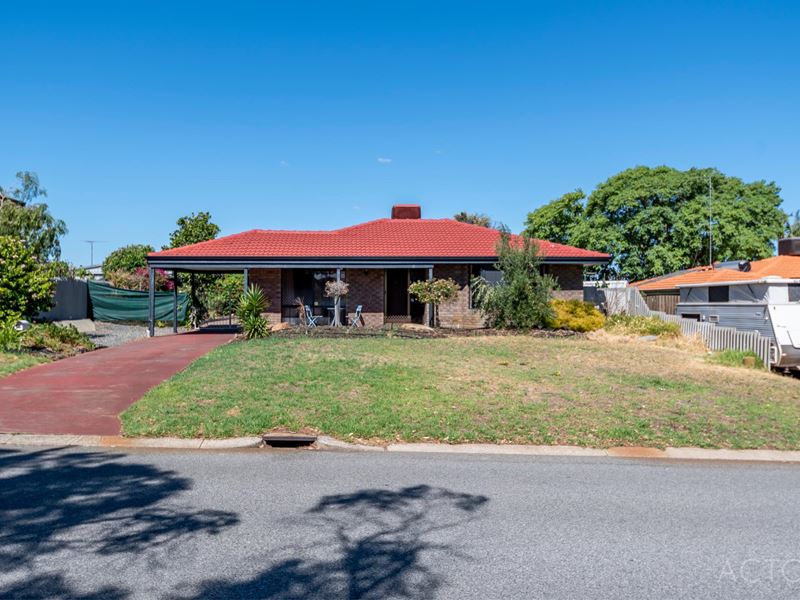 20 Mahogany Drive, Halls Head WA 6210