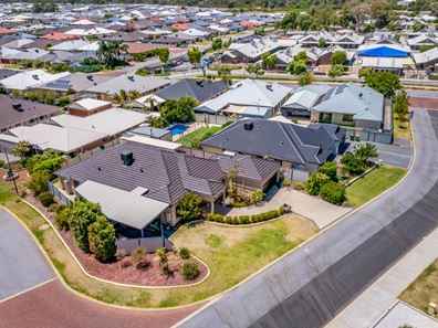 6 Camden Way, Meadow Springs WA 6210