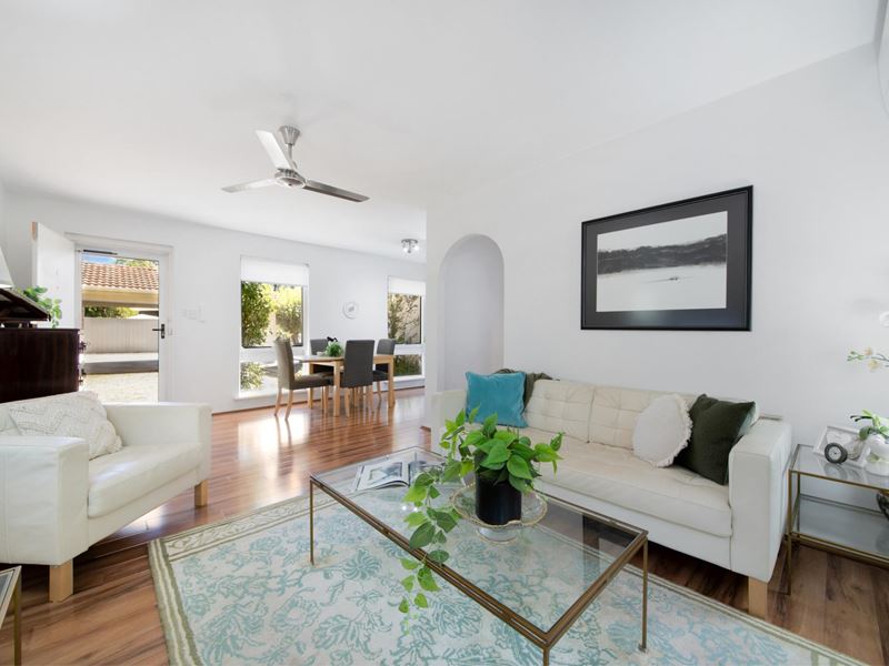 4/64 Comer Street, Como