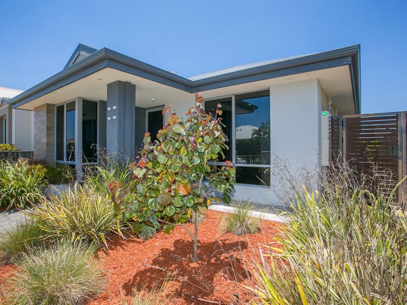 38 Rivington Entrance, Aveley