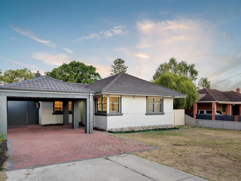 23 Miller Avenue, Redcliffe