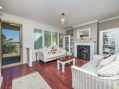 2 Pirianda Close, Clarkson WA 6030
