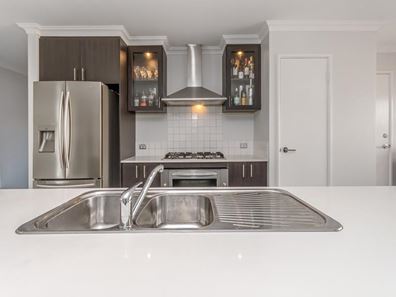 201 Castlewood Parkway, Southern River WA 6110