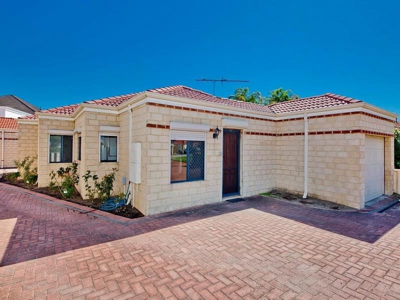 2/15 Stanbury Crescent, Morley
