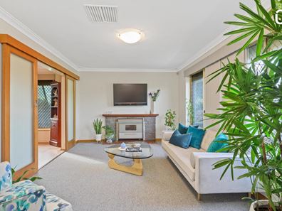 17 Rugby Street, Bayswater WA 6053