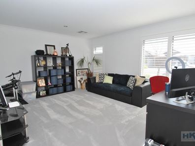 24 Waterhouse Street, Brabham WA 6055