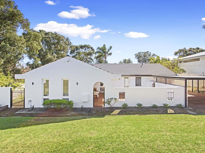 8 Yule Street, City Beach