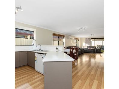 24 Orange Grove  Blvd, Clarkson WA 6030