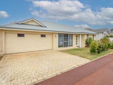 4 Caraway Gate, Stirling WA 6021