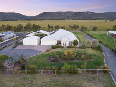 98 Rangeview Loop, Serpentine WA 6125