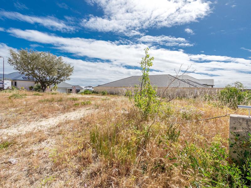 2 Caddadup Retreat, Dawesville