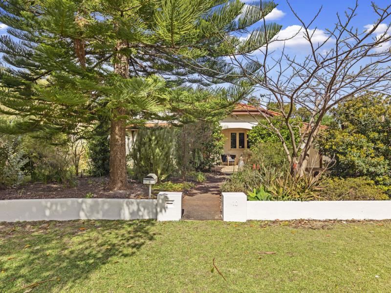 10 Kinninmont Avenue, Nedlands