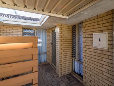 1/3 Merope Close, Rockingham WA 6168