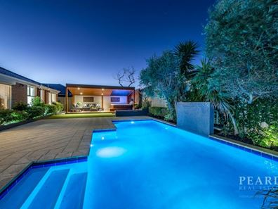 18 Silver Sands Drive, Iluka WA 6028