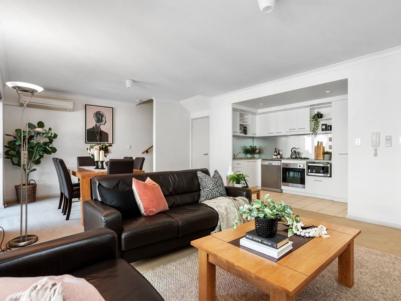 18/2 Wexford Street, Subiaco