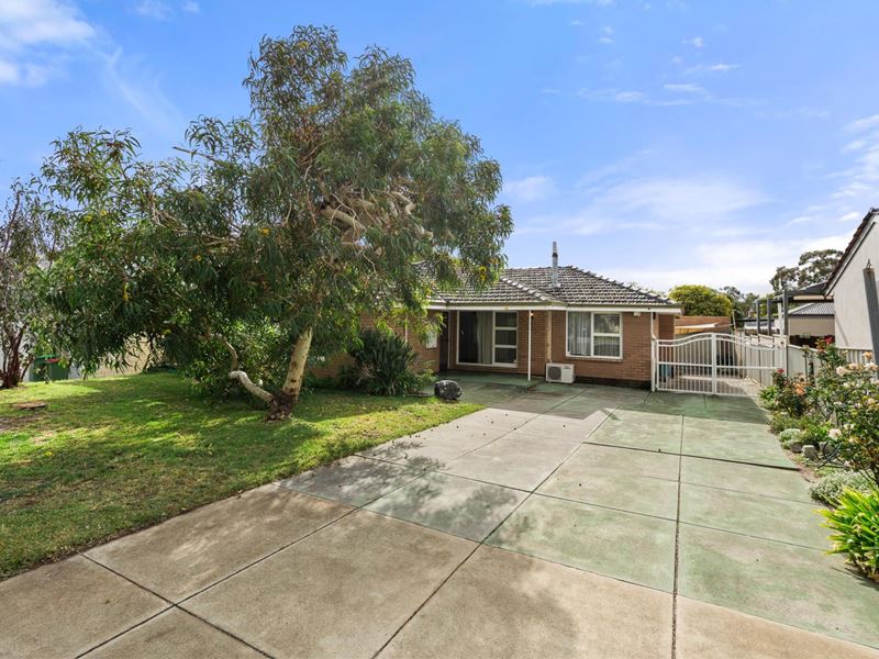 84 Redwood Crescent, Melville