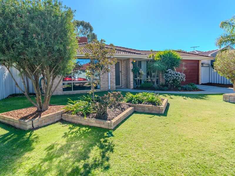 8 Romsey Grove, Kiara