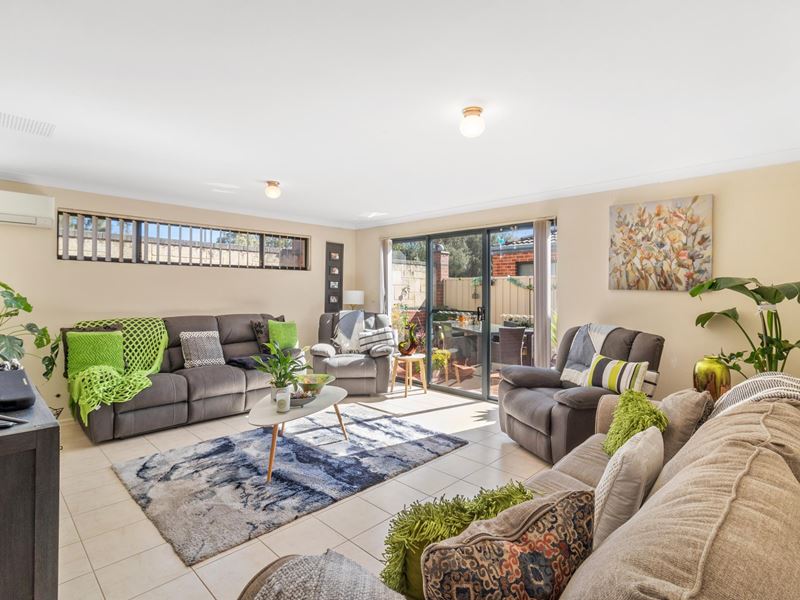 35 Denver Avenue, Madeley
