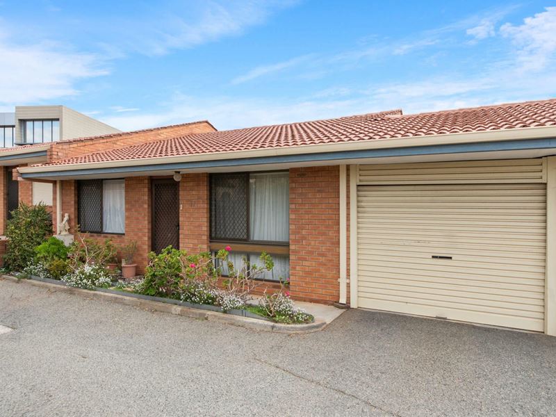 Unit 17/18 Bridges Rd, Melville WA 6156