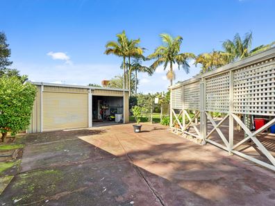 5 Feltin Place, Dudley Park WA 6210