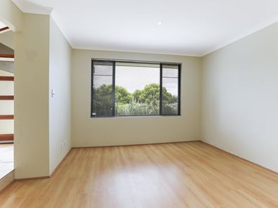 7 McKenzie Crescent, Dalyellup WA 6230