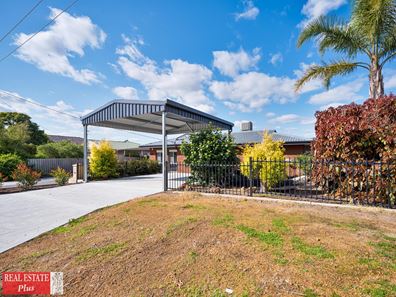 20 Travers Way, Swan View WA 6056