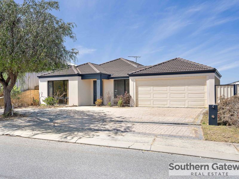 4 Tintagel Loop, Orelia WA 6167