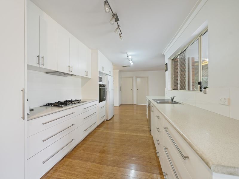 5 Peppermint Drive, Greenwood