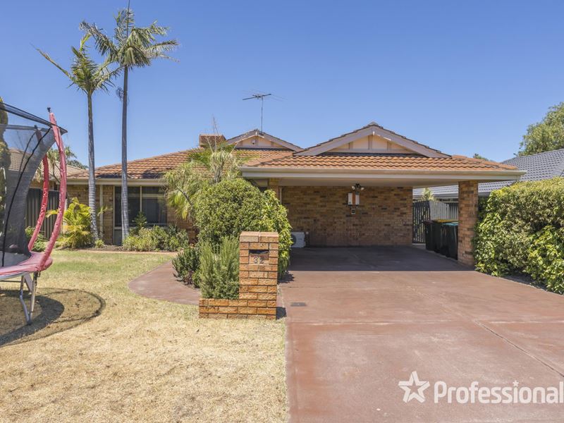 32 Richenda Court, Marangaroo