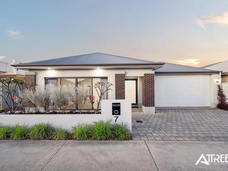 7 Sorrento  Road, Piara Waters