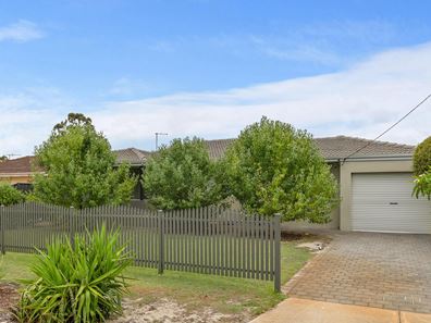 17 Donna Street, Morley WA 6062