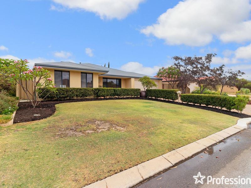 33 Coulthard Crescent, Canning Vale