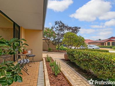 33 Coulthard Crescent, Canning Vale WA 6155