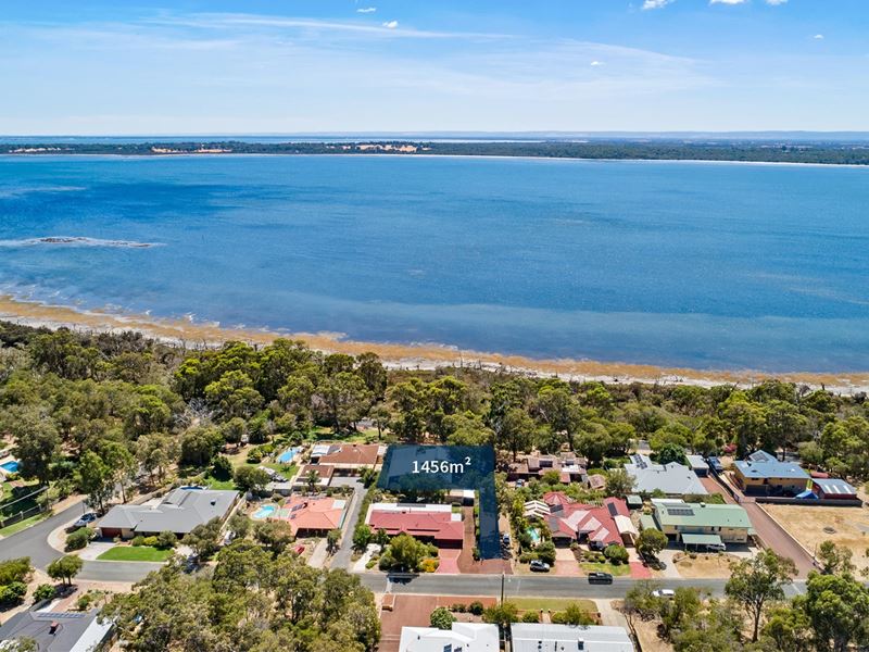 10 Estuary Heights Place, Bouvard WA 6211