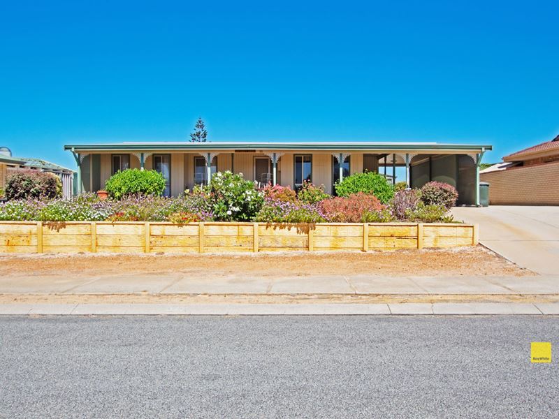 30 Hunter Cres, Green Head