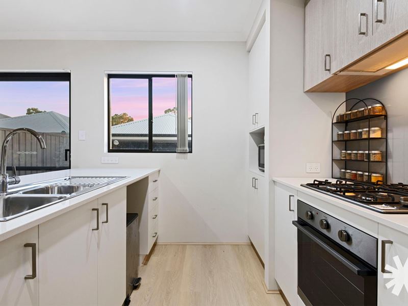 4 Passiflora Loop, Girrawheen