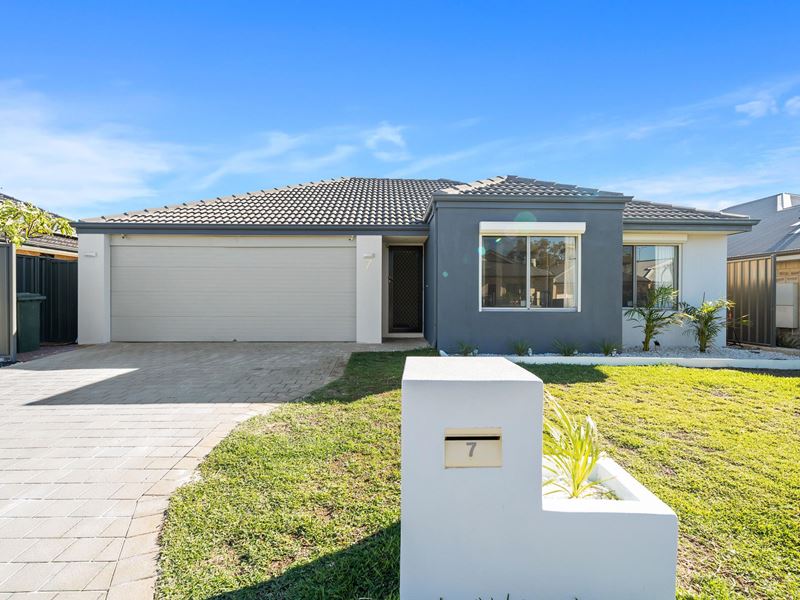 7 Clarendon Circuit, Lakelands