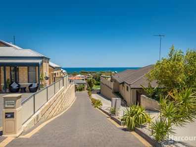 34 Mindarie Drive, Quinns Rocks WA 6030