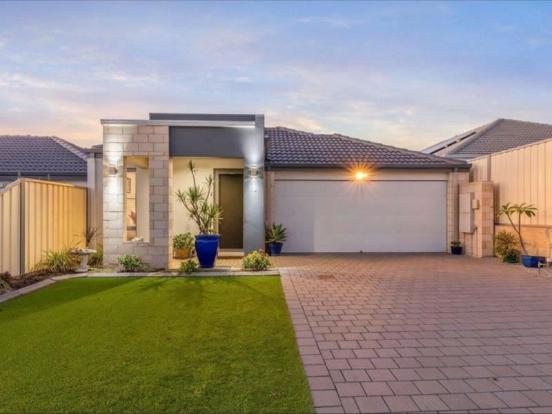 16 Thaxter Road, Landsdale