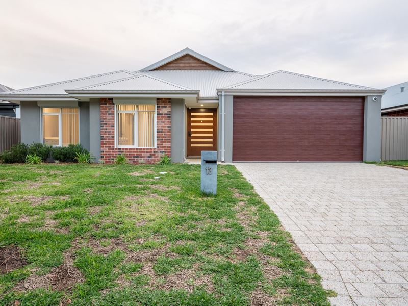 13 Hereford Retreat, Byford