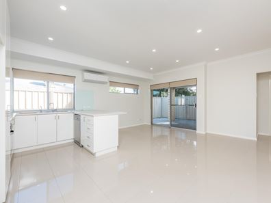 15c Ilumba Way, Nollamara WA 6061