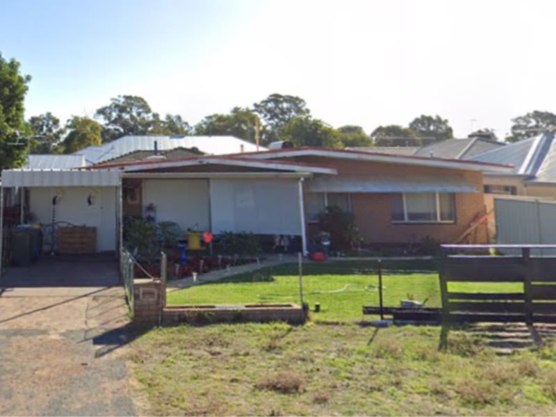 16 Fourth Avenue, Mandurah