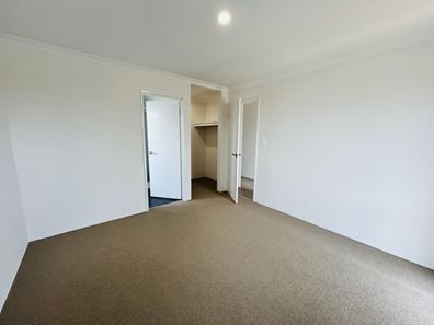 8 Giger Way, Alkimos WA 6038