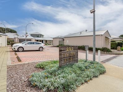 70/191 Railway Avenue, Kelmscott WA 6111