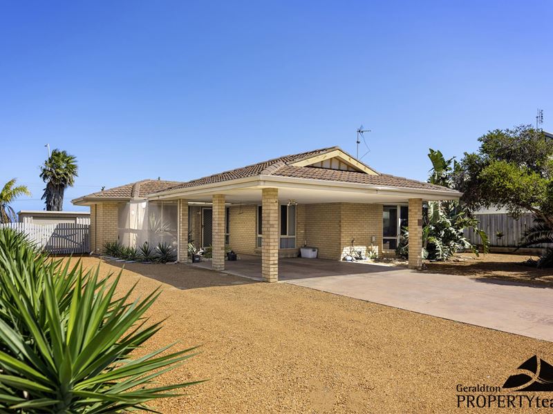 32 Seaview Boulevard, Wandina